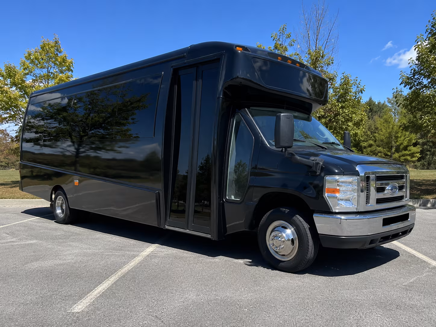 Las Vegas Airport Shuttle & Transportation party bus exterior