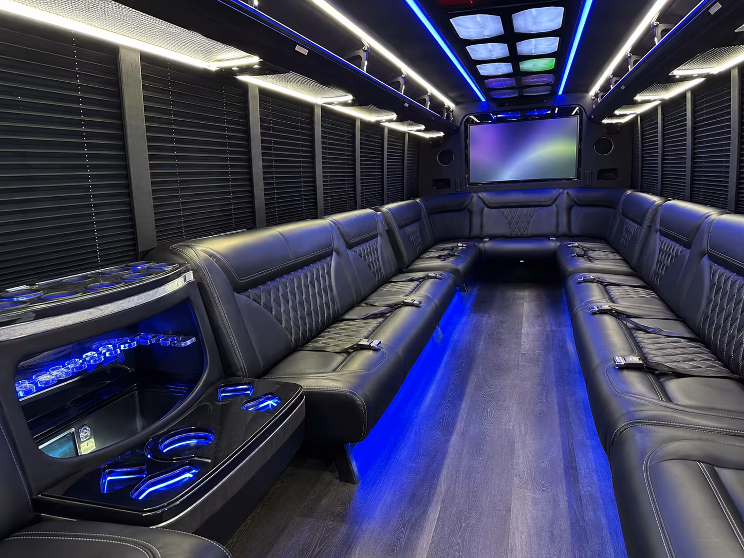Las Vegas Birthday, Sweet 16, & Quinceañera Transportation group transportation