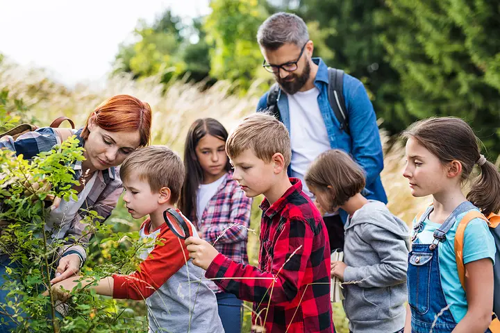 School Field Trip Bus Rentals in Sparks